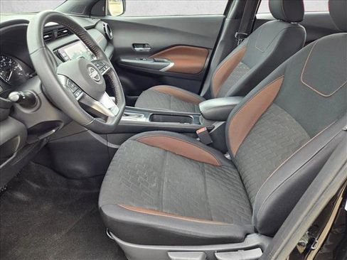 Used 2023 Nissan Kicks SR FWD image 15