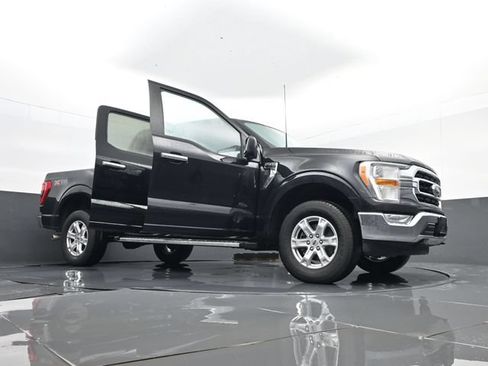 Used 2022 Ford F150 XLT w/ XTR Package AWD/4WD image 29