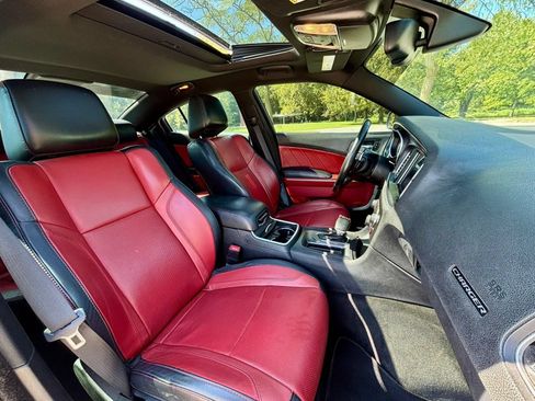 Used 2015 Dodge Charger SXT w/ AWD Plus Group image 19