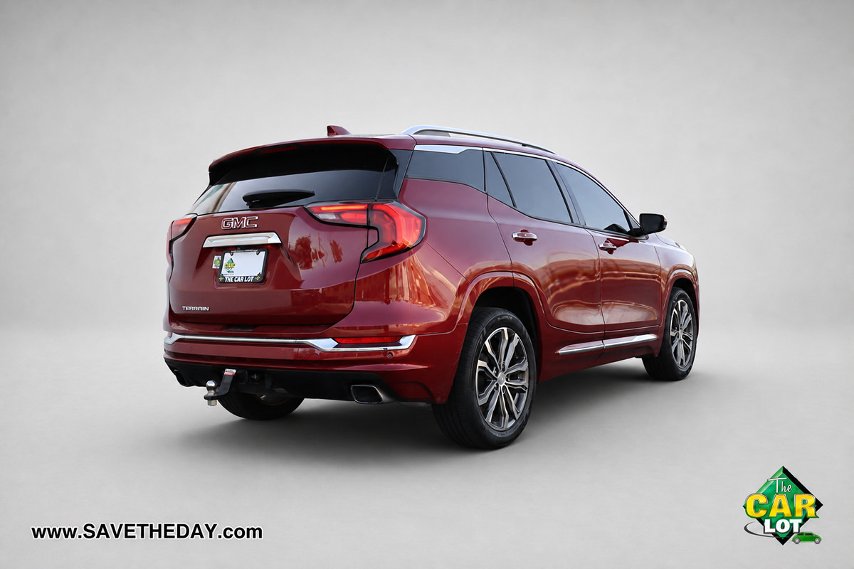 Used 2019 GMC Terrain Denali w/ Advanced Safety Package FWD image 8