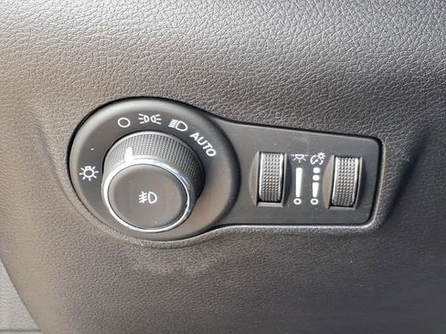 Used 2024 Jeep Compass Trailhawk AWD/4WD image 23