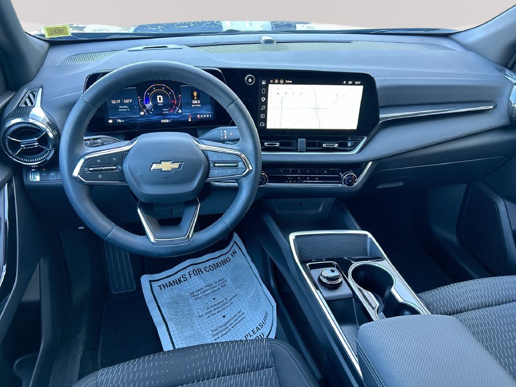 Used 2026 Chevrolet Equinox LT FWD image 23