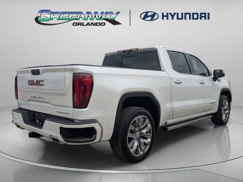 Used 2022 GMC Sierra 1500 Denali w/ Denali Reserve Package AWD/4WD image 8