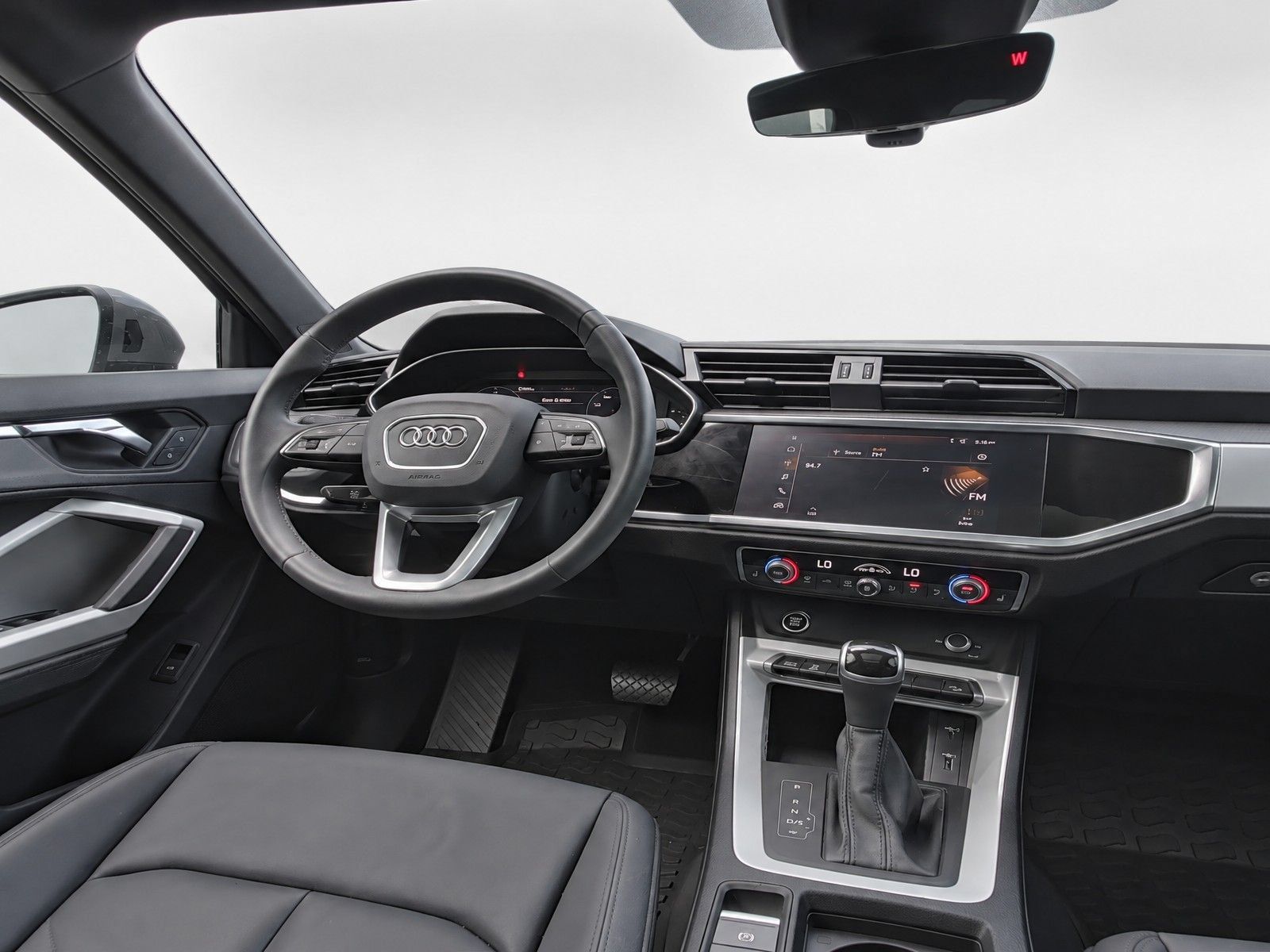 Used 2021 Audi Q3 2.0T Premium w/ Convenience Package AWD/4WD image 25