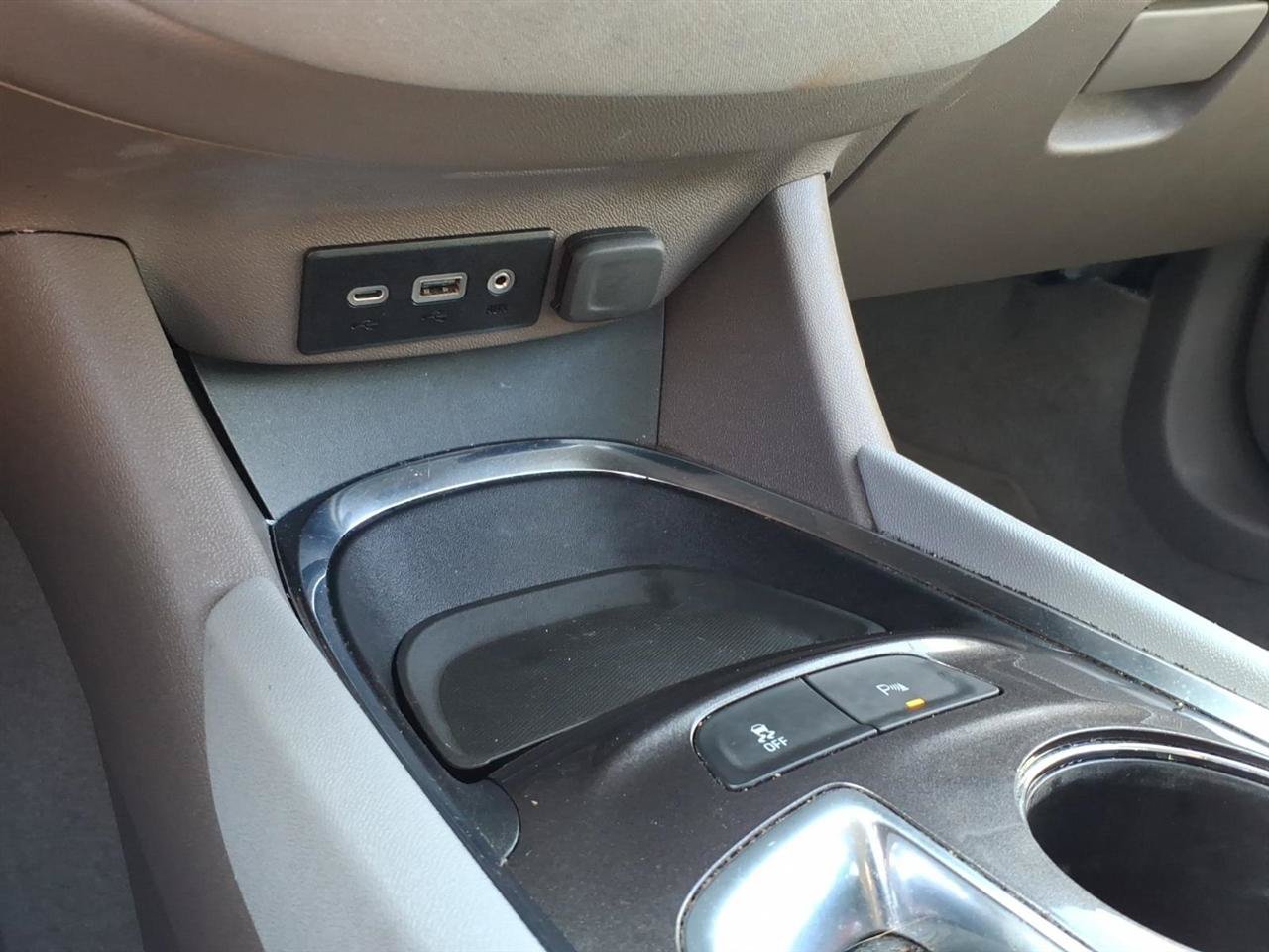 Used 2024 Chevrolet Malibu LT FWD image 13