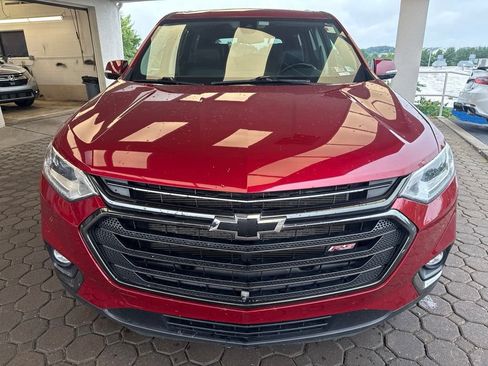 Used 2020 Chevrolet Traverse RS FWD image 2