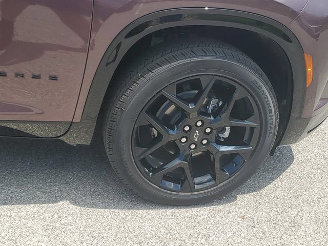 New 2026 Chevrolet Traverse RS w/ LPO, Floor Liner Package FWD image 6