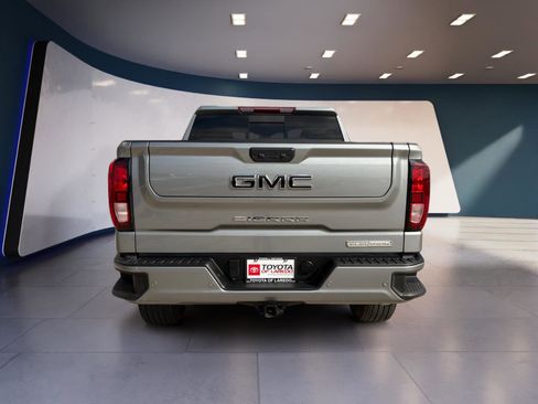 Used 2025 GMC Sierra 1500 Elevation w/ Elevation Premium Package image 4