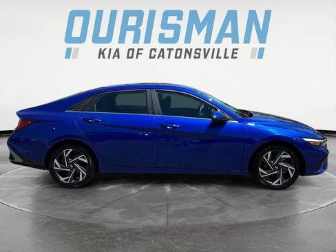 Used 2024 Hyundai Elantra Limited FWD image 7