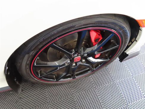 Used 2020 Honda Civic Type R image 9