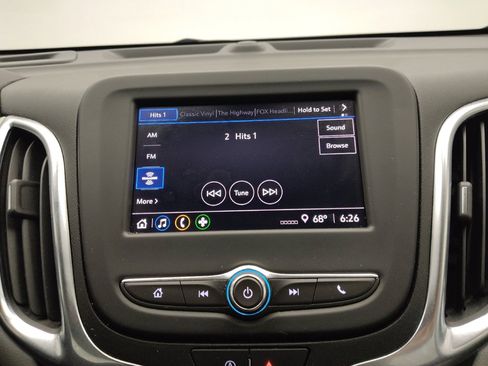 Used 2022 Chevrolet Equinox LS image 25