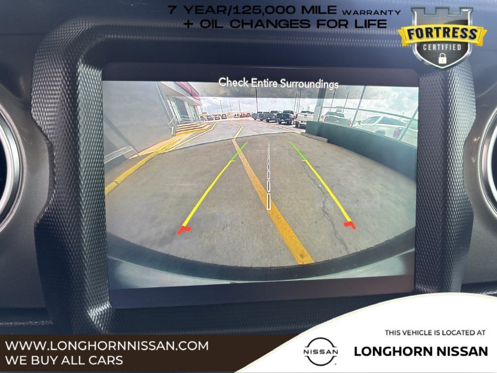 Used 2023 Jeep Wrangler Unlimited Sahara AWD/4WD image 17