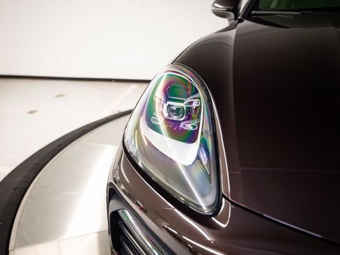 Certified 2023 Porsche Cayenne Platinum Edition AWD/4WD image 13