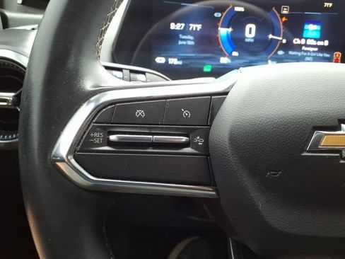 Used 2025 Chevrolet Equinox EV LT w/ Comfort Package FWD image 26