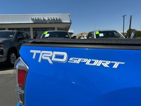 Used 2021 Toyota Tacoma TRD Sport w/ Technology Package RWD image 11