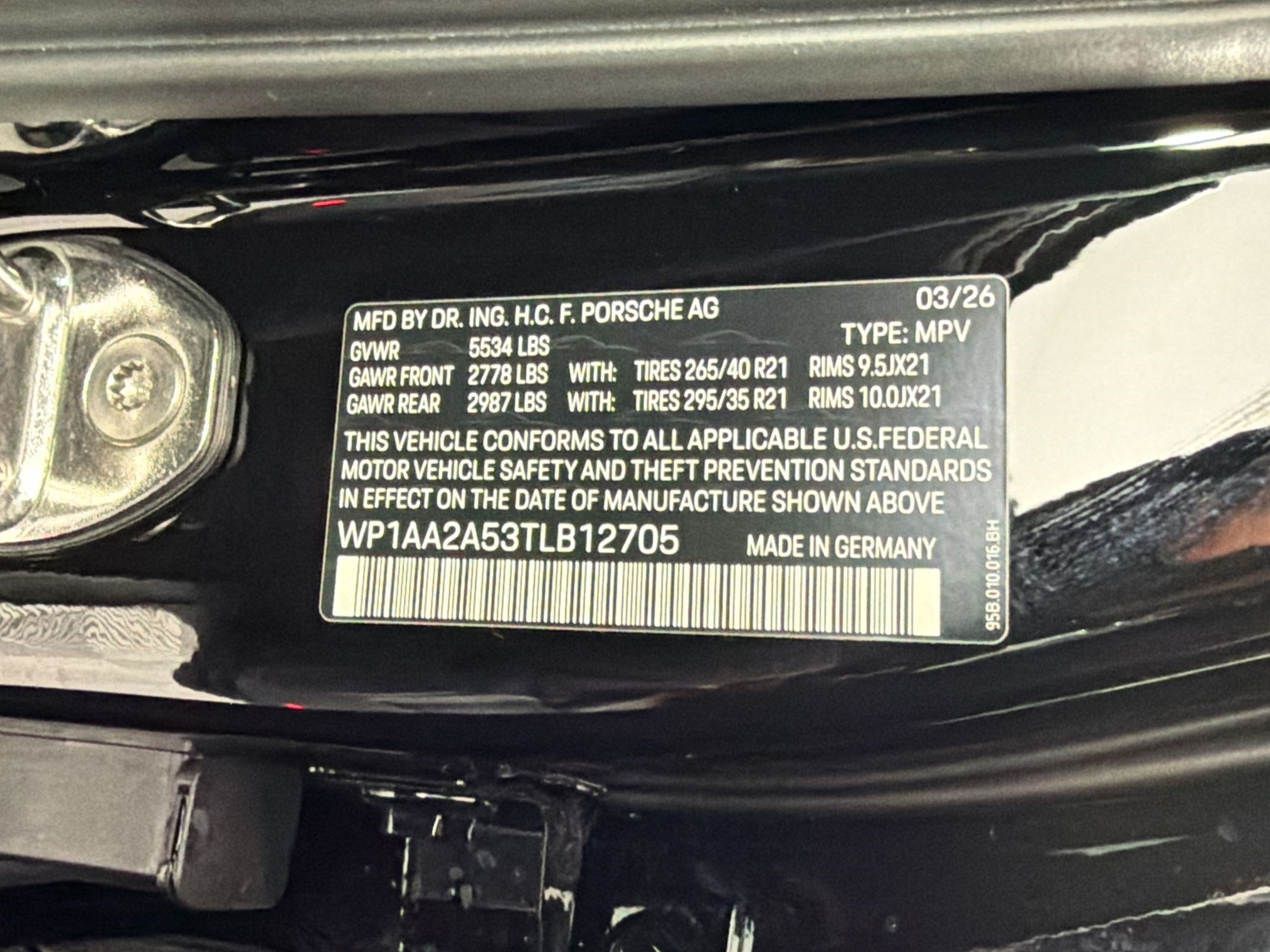 Used 2026 Porsche Macan AWD/4WD image 20