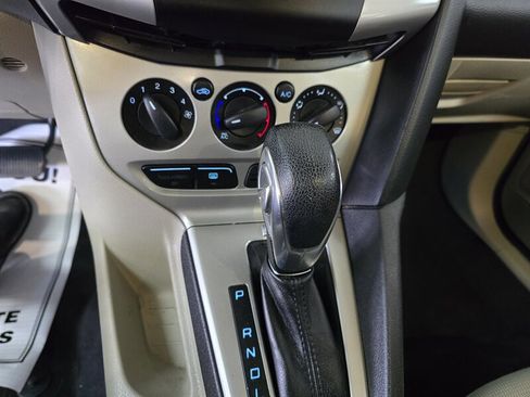 Used 2014 Ford Focus SE image 19