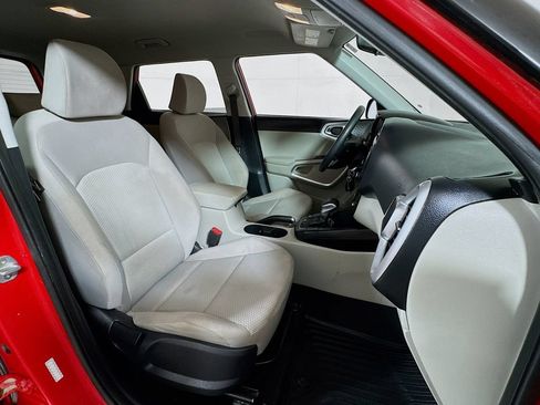 Used 2020 Kia Soul LX FWD image 23