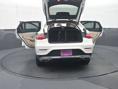 Used 2019 Mercedes-Benz GLC 300 4MATIC Coupe image 40