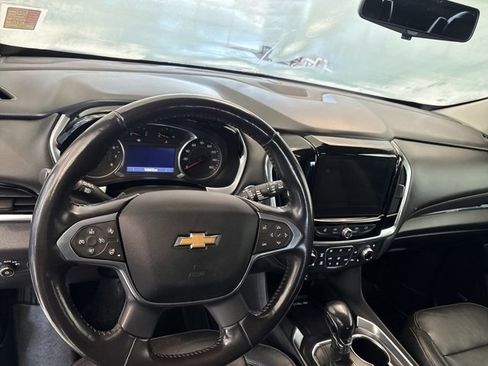 Used 2021 Chevrolet Traverse Premier w/ Redline Edition image 12