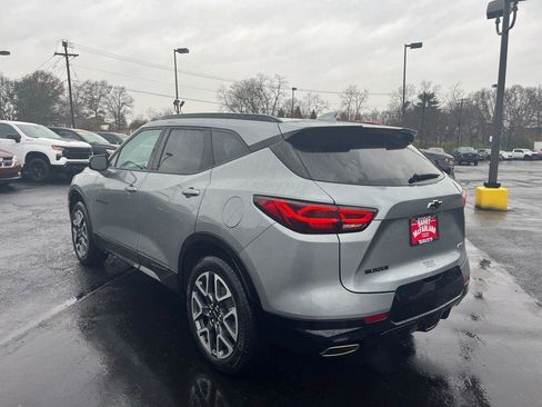 Used 2025 Chevrolet Blazer RS image 3