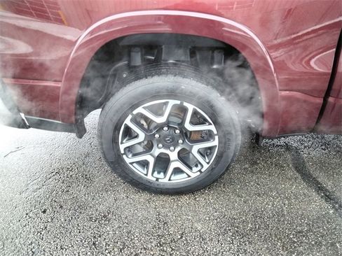 Used 2025 RAM 1500 Laramie image 17