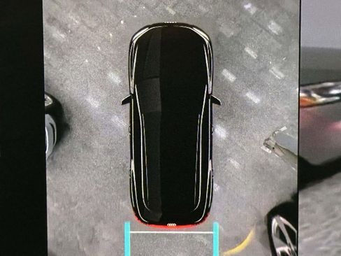 Used 2025 Audi Q5 Premium w/ Convenience Package image 26