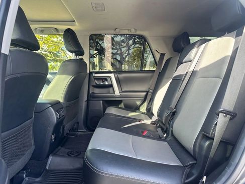 Used 2019 Toyota 4Runner SR5 Premium RWD image 13