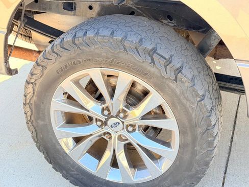 Used 2013 Ford F150 XLT w/ Luxury Equipment Group image 27