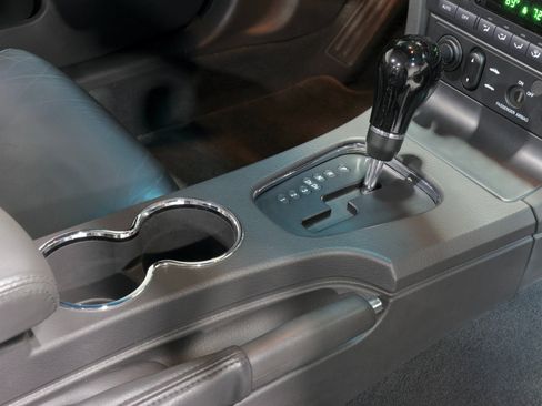 Used 2002 Ford Thunderbird image 12