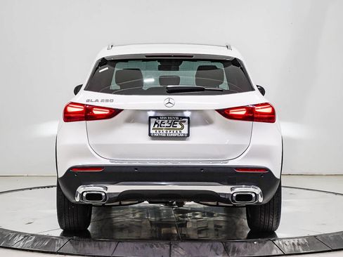 Used 2026 Mercedes-Benz GLA 250 image 3