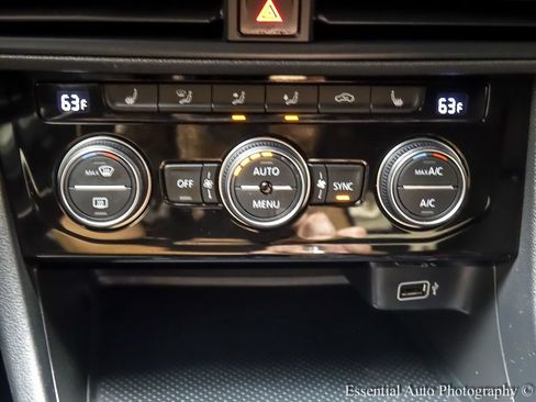 Used 2019 Volkswagen Jetta GLI FWD image 17