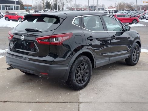 Used 2020 Nissan Rogue Sport S image 12