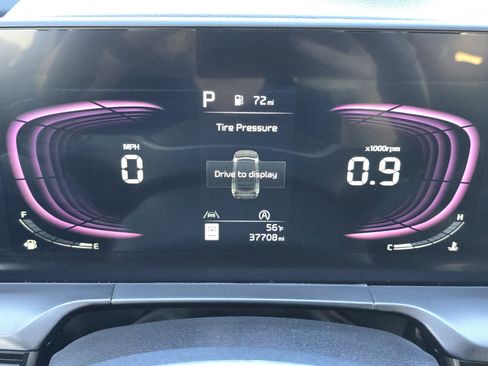 Used 2024 Kia Telluride LX image 16