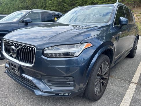 Used 2020 Volvo XC90 T6 Momentum w/ Protection Package AWD/4WD image 3