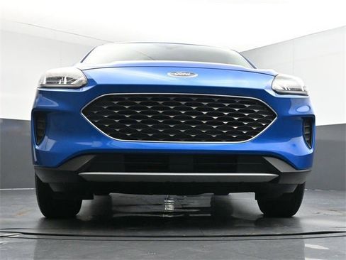 Used 2021 Ford Escape SE image 31