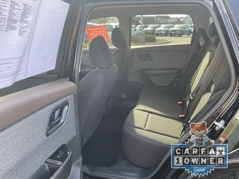 Used 2023 Nissan Rogue S AWD/4WD image 13