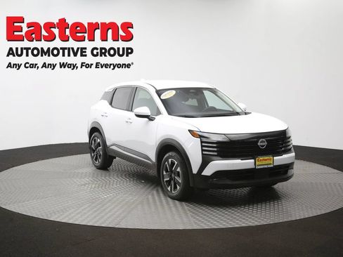 Used 2025 Nissan Kicks SV AWD/4WD image 50