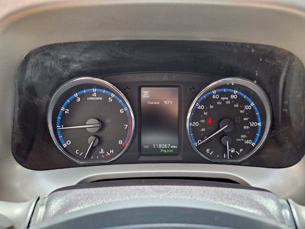 Used 2017 Toyota RAV4 Limited FWD image 24