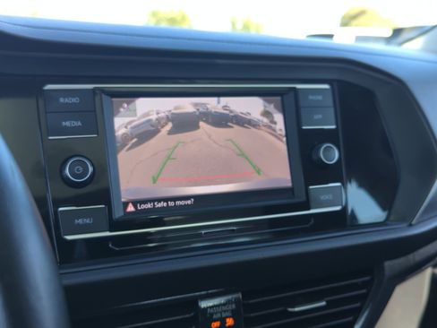 Used 2024 Volkswagen Jetta SE image 27