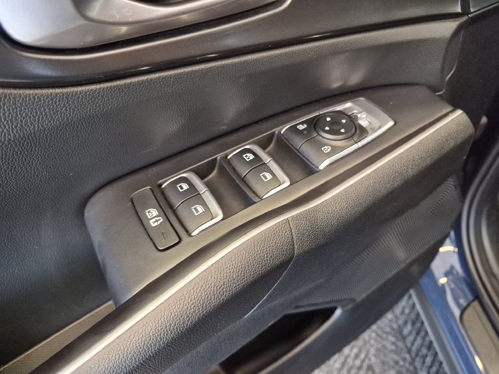 Used 2025 Kia Sorento EX AWD/4WD image 15
