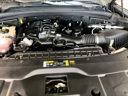 Used 2022 Jeep Grand Cherokee L Limited w/ Luxury Tech Group II image 31