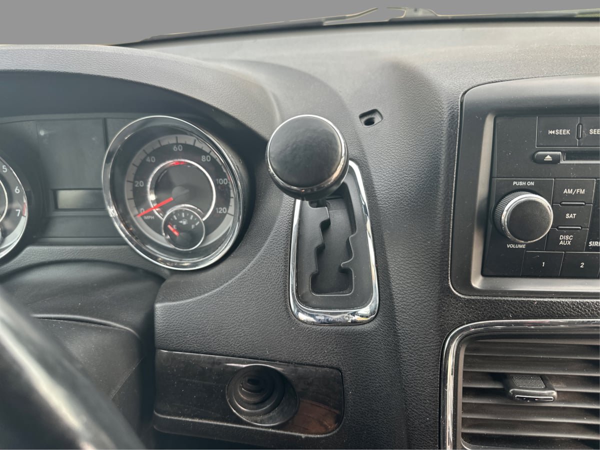 Used 2013 Dodge Grand Caravan SE w/ SE Plus Group FWD image 40