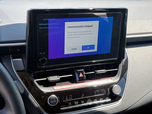Used 2026 Toyota Corolla LE FWD image 6