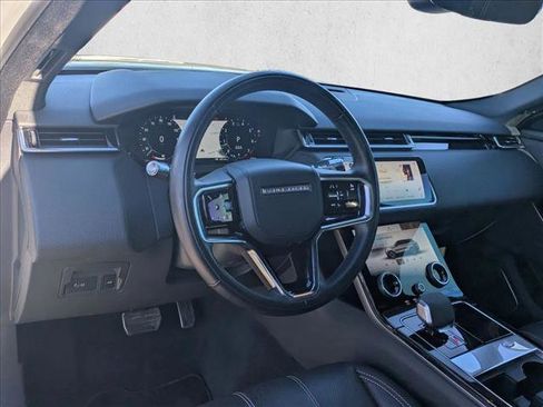 Used 2022 Land Rover Range Rover Velar R-Dynamic S image 10