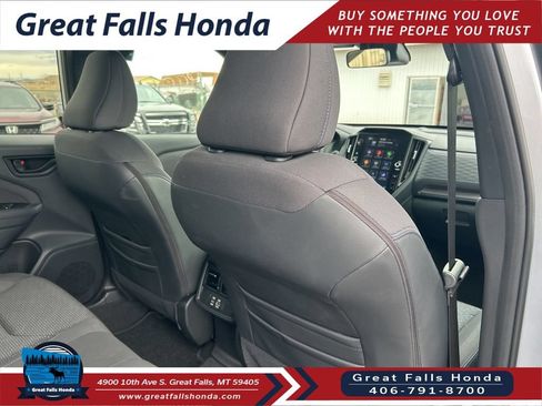 Used 2025 Subaru Forester Premium AWD/4WD image 27