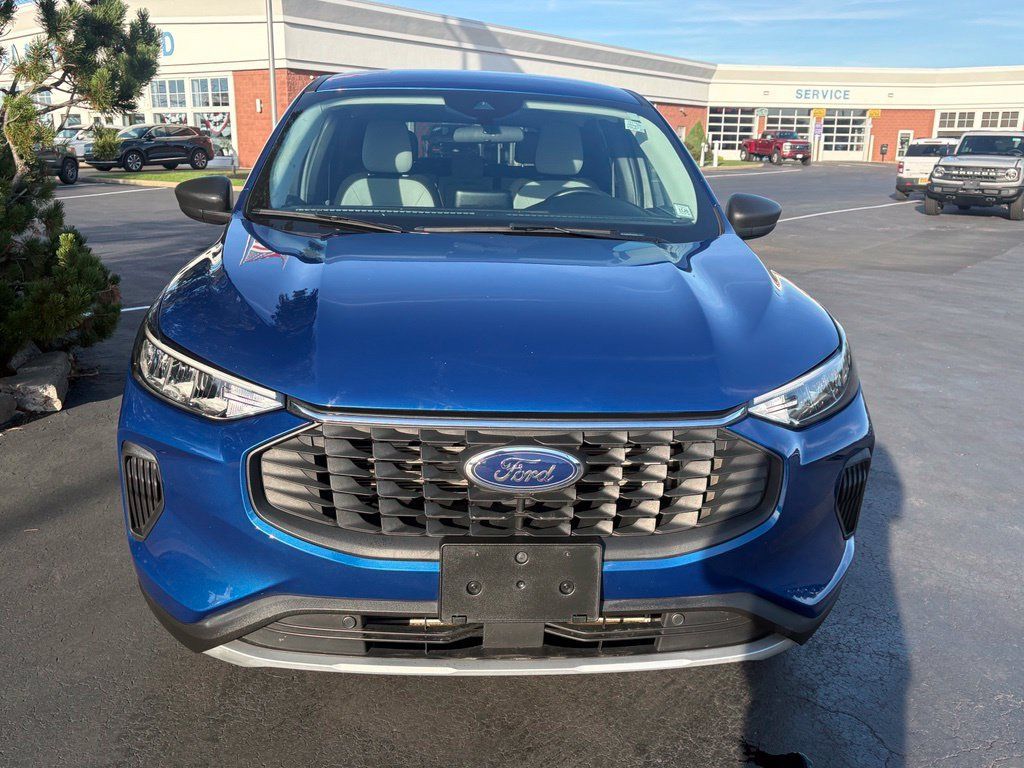 Used 2023 Ford Escape Active AWD/4WD image 10