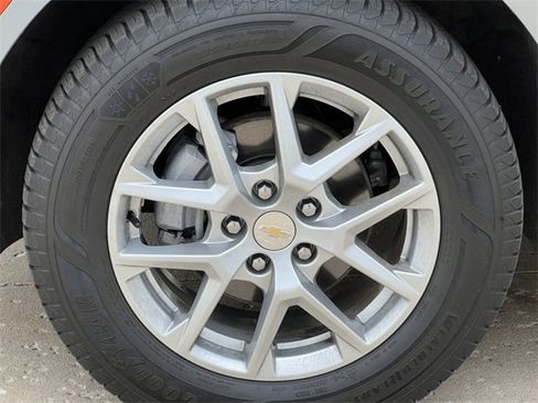 Used 2023 Chevrolet Equinox LT image 7