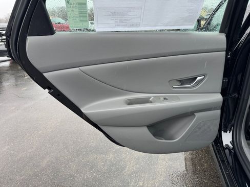 New 2026 Hyundai Elantra Sport FWD image 23