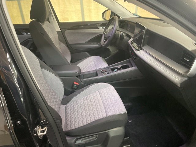 Certified 2025 Volkswagen Tiguan S AWD/4WD image 4